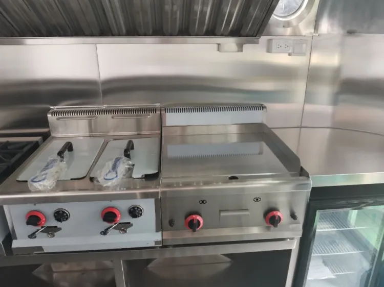 fully equipped airstream food truck for fast food
